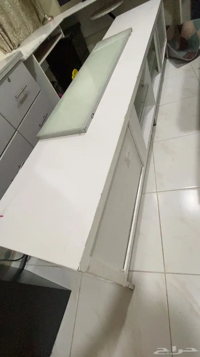 طاوله شاشه 0