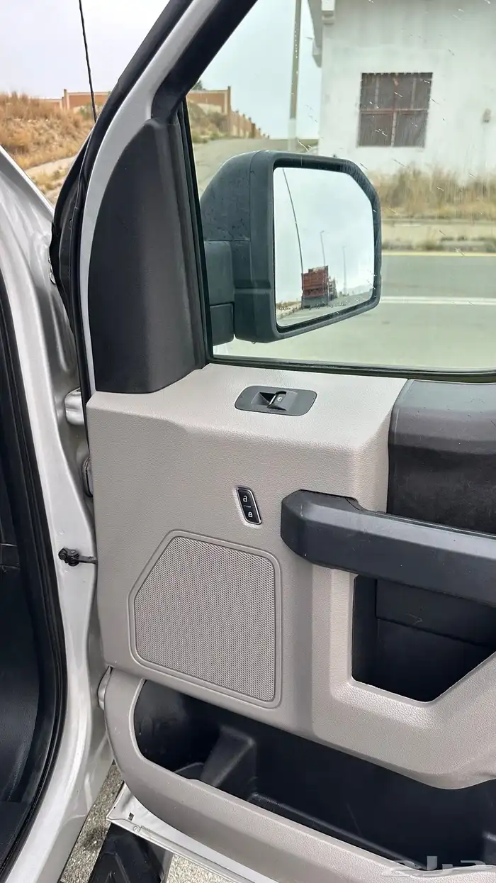 فورد F150 بدون دبل 6 سلندر 13