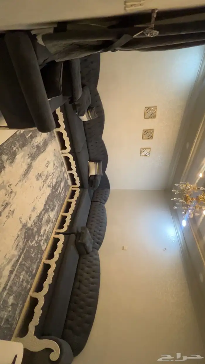 كنب نظيف فصلته ب 3800 ابيعه مع الفرشه ب 700 1