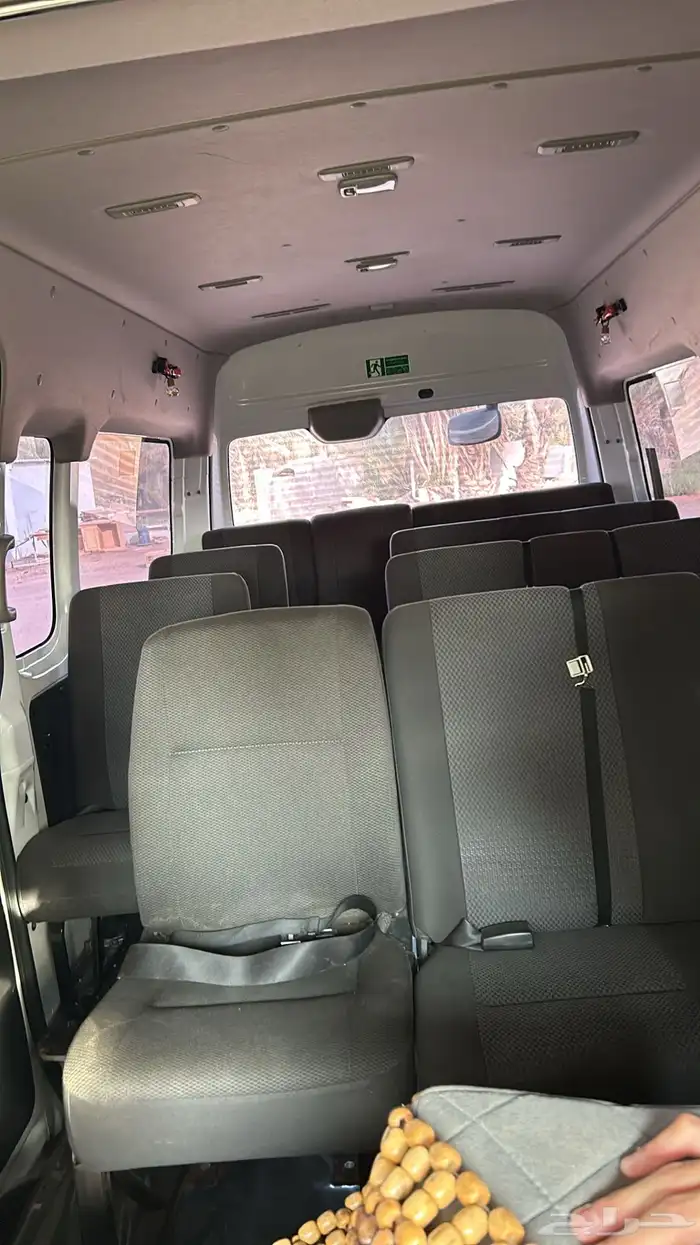 باص نيسان اورفان 2019 5