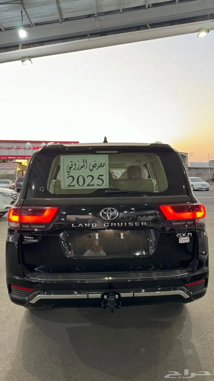تويوتا جي اكس ار 2025 بنزين L4 جلد شاشات سعودي اللون اسود 3