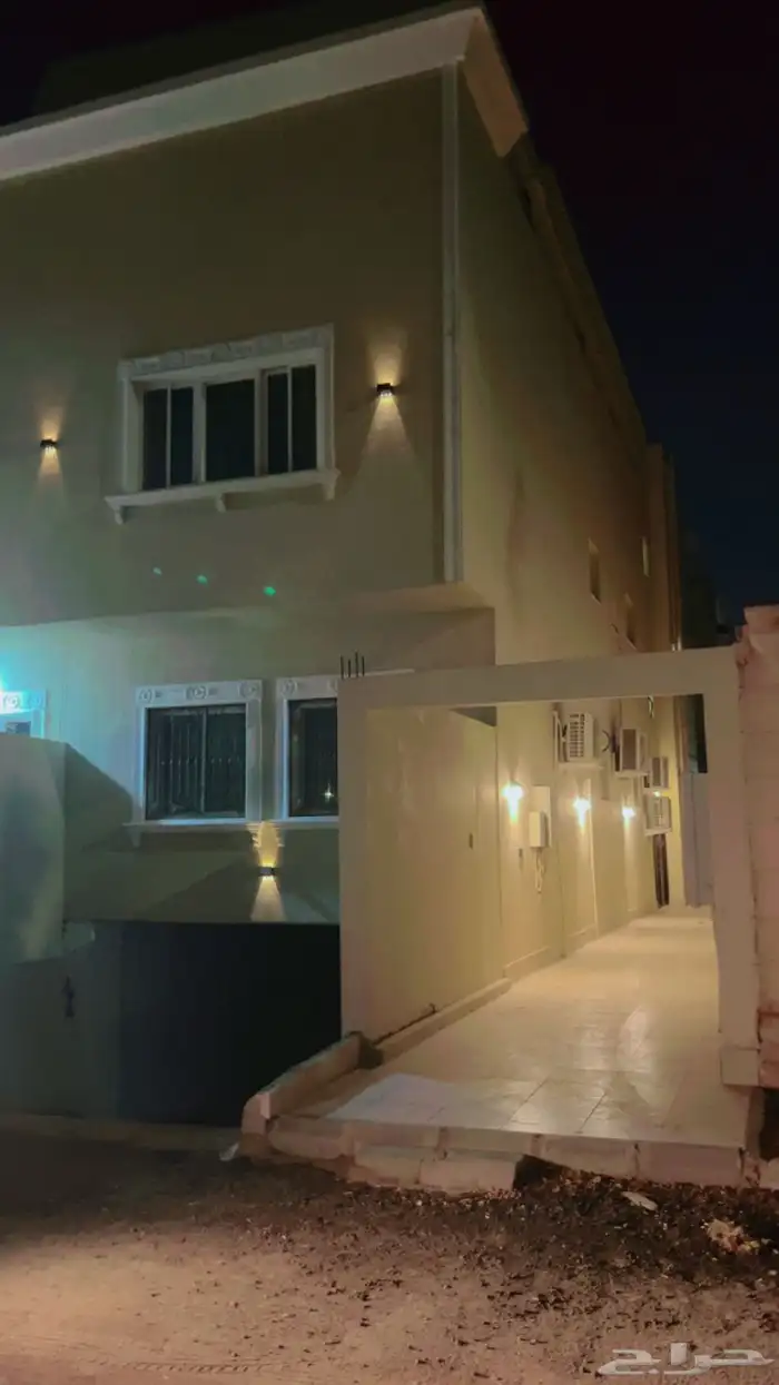 عمارة للبيع فيلا مع 3 شقق حي باقدو 1