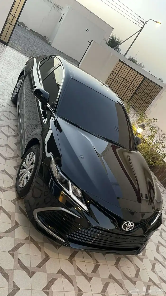 كامري 2023 ستاندر اسود مخزن 44