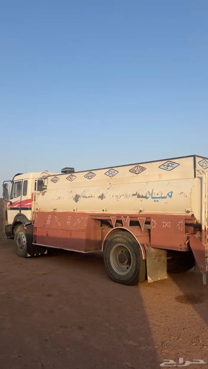 وايت اللبي 0