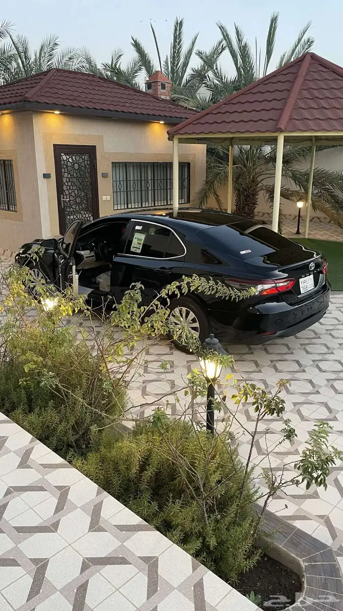 كامري 2023 ستاندر اسود مخزن 19