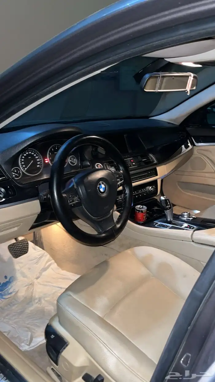 BMW520i 2013 6