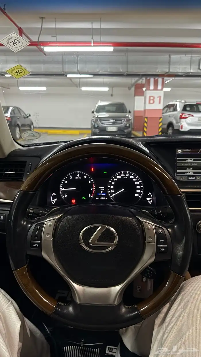 لكزس GS350 فل كامل شبه مخزن 53
