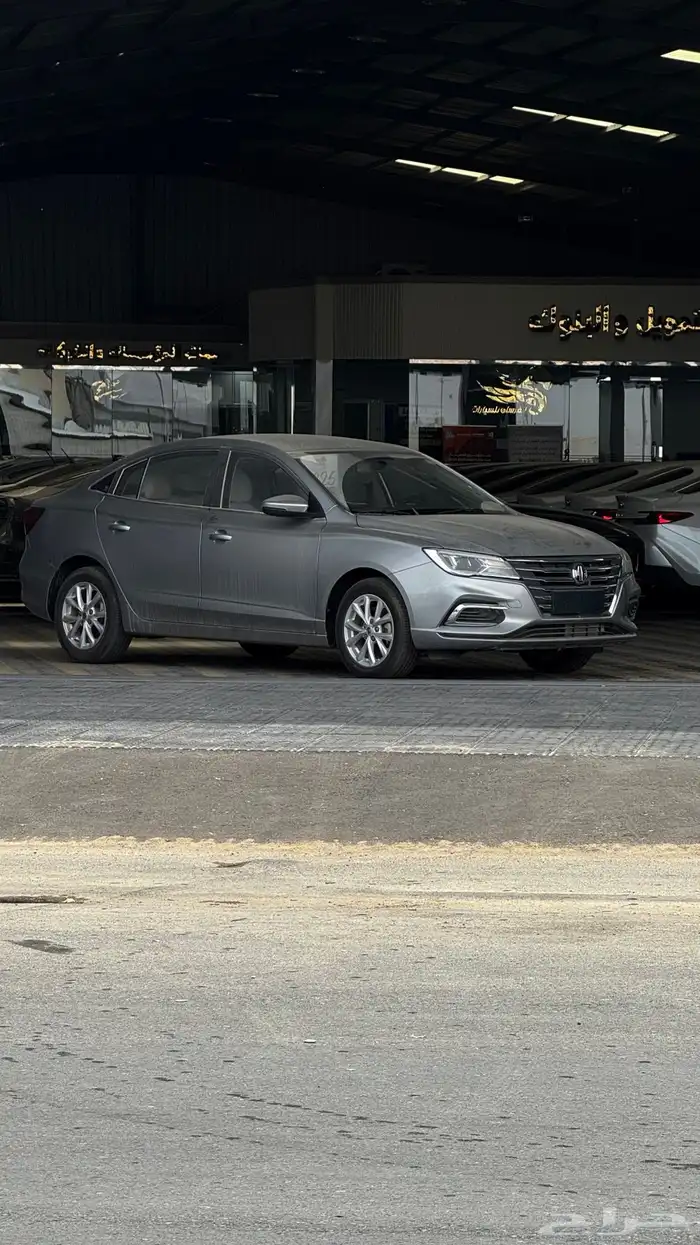 - 43.500 - 2025 ستاندر MG 5 2