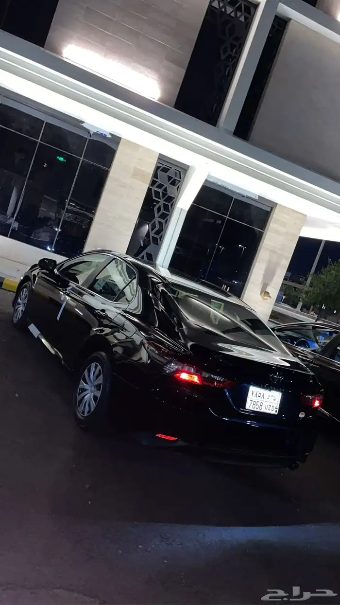 كامري 2023 ستاندر اسود مخزن 6