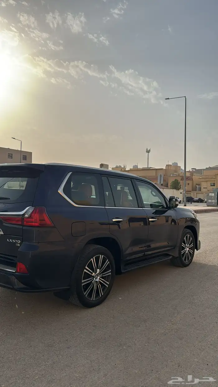 لكزز LX570 موديل 2018 سعودي فل كامل 4