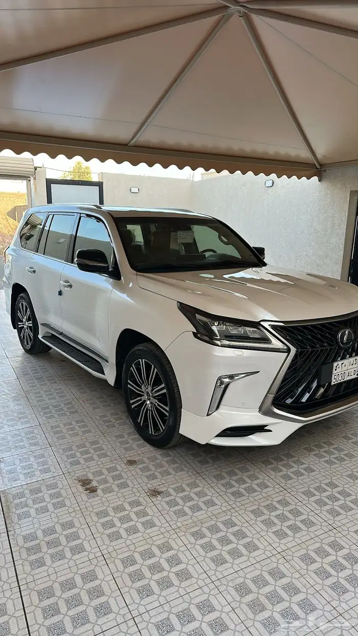 جيب لكزس 2020 0