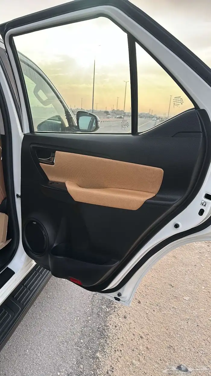 فورتشنر 2021 GX وكالة عداد 44 الف 16