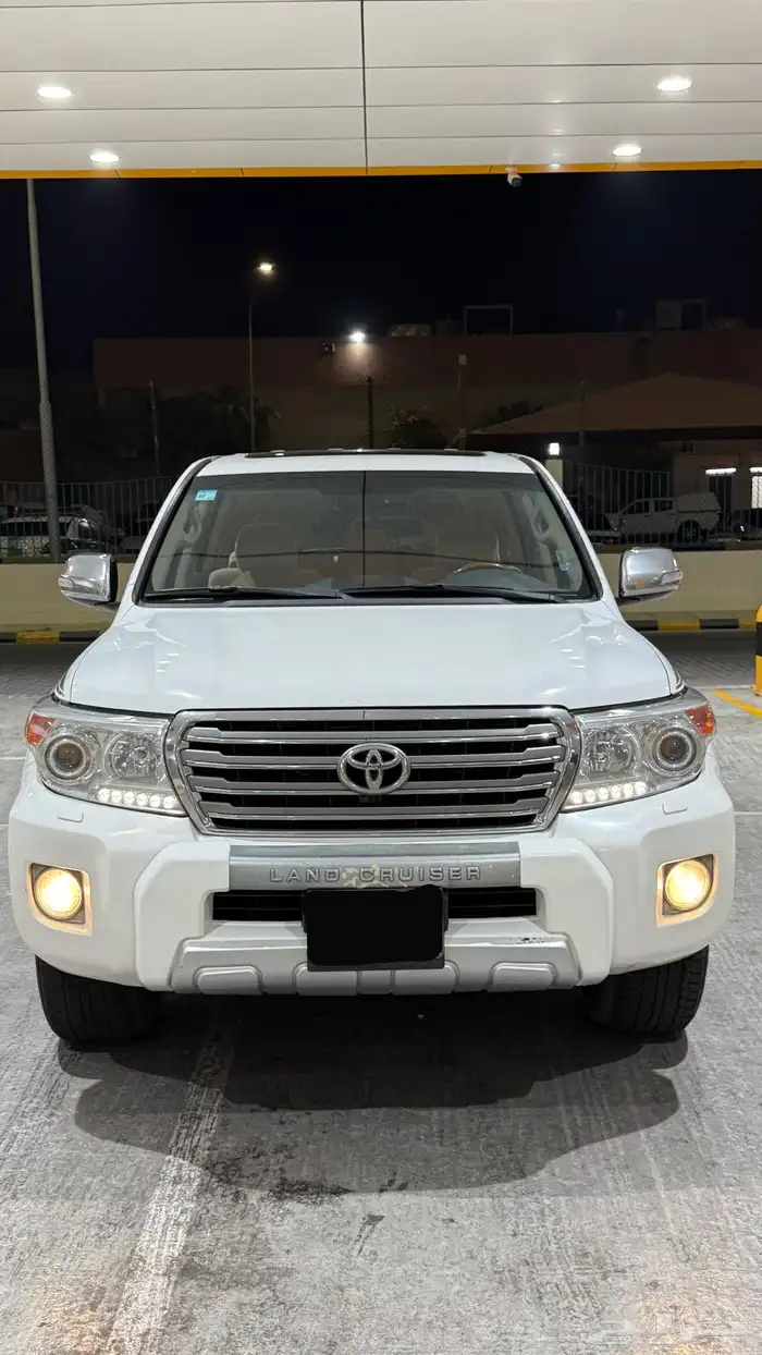 لاندكروزر جكسار 2013 V8 سبير علاق ( نظيف ) 14
