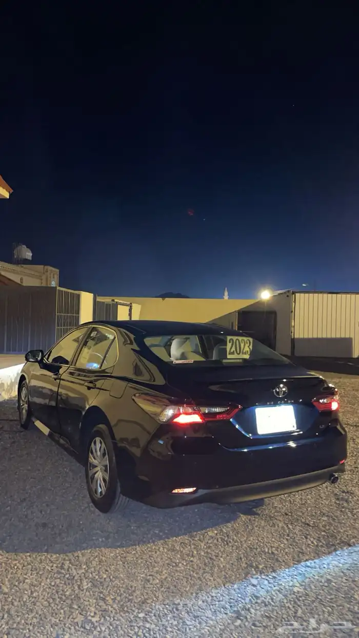 كامري 2023 ستاندر اسود مخزن 8