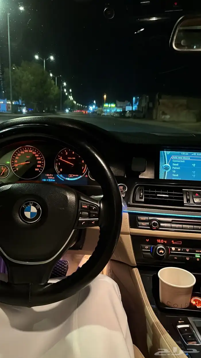 BMW520i 2013 8