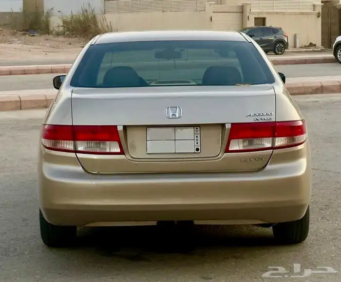 هوندا اكورد 2004 3