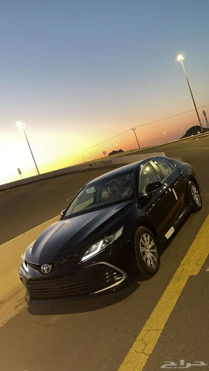 كامري 2023 ستاندر اسود مخزن 5