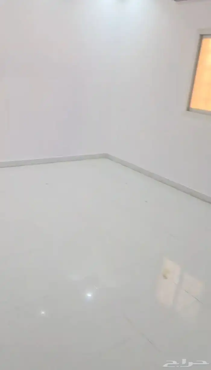 شقة للايجار حي الرمال الشعبي 2