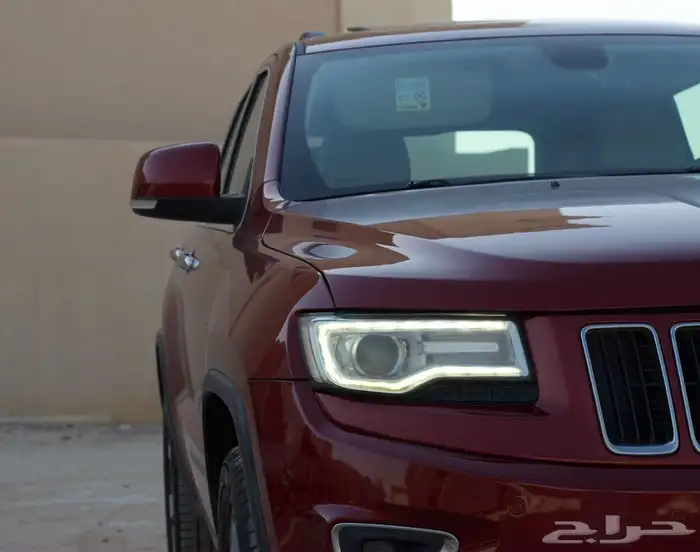 جراند شيروكي نسخة ( اوفرلاند ) V8 مكينه هيمي ثمانية سلندر 23
