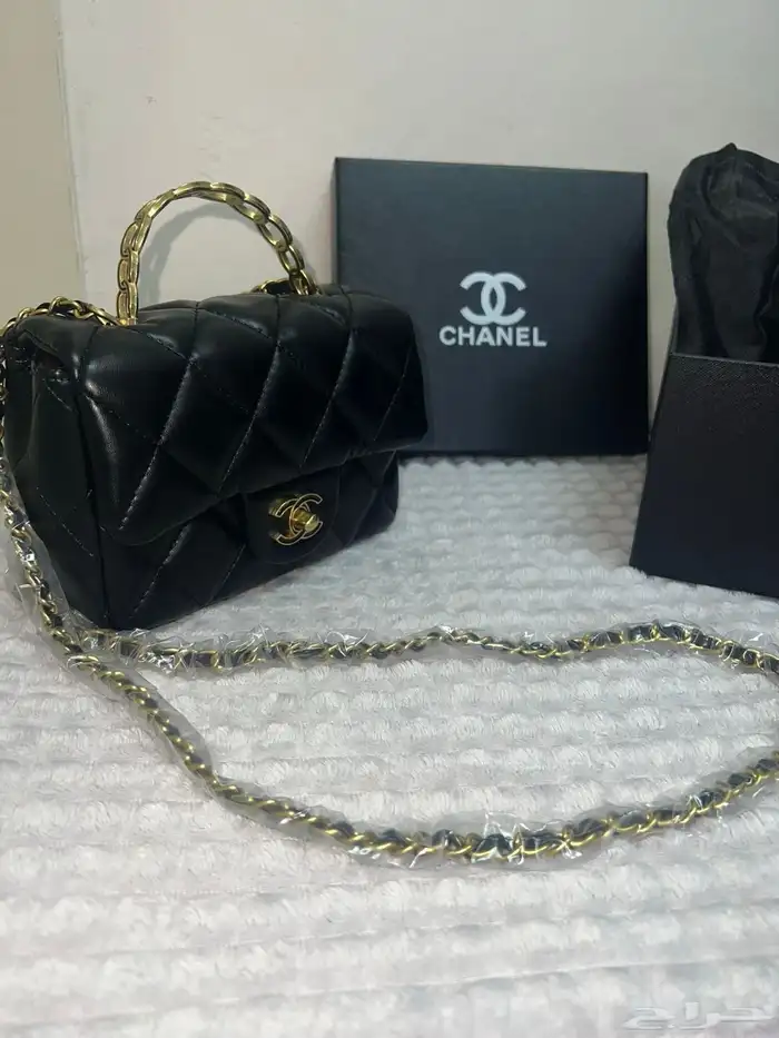 شنطه Chanel طبق الاصل جديده غيره  مستعمل مع ملحقاتها 2