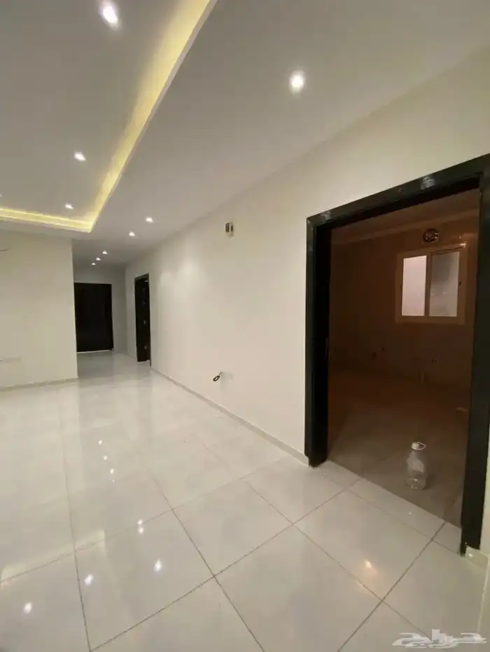 شقه 5 غرف للايجار الجال 2
