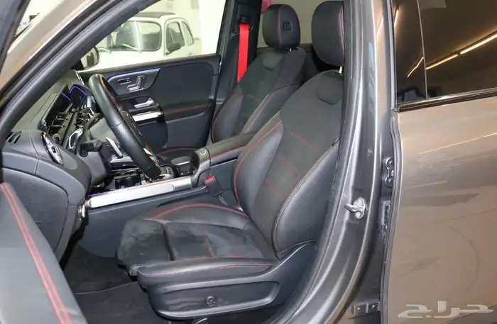 Mercedes-Benz GLB 35 AMG 2023 6