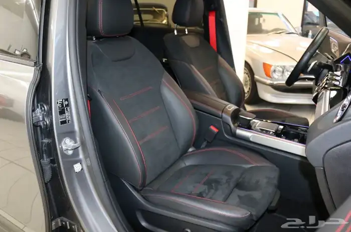 Mercedes-Benz GLB 35 AMG 2023 8