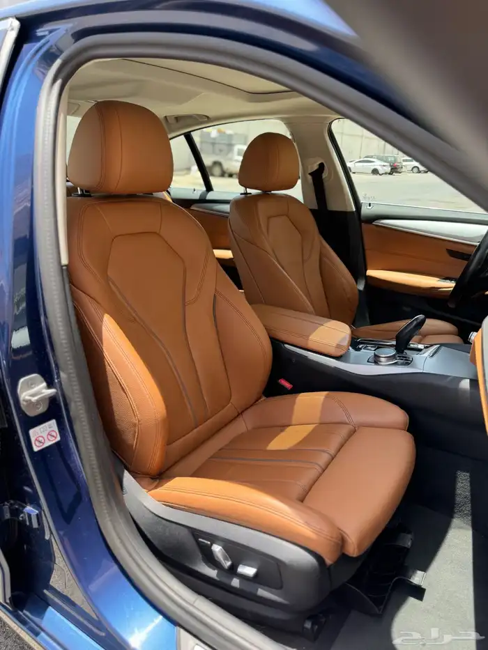 BMW   520   2023   البيع 129000 الف بودي بلد 17