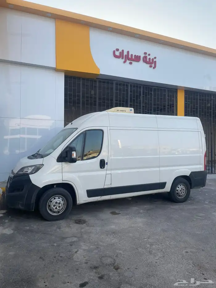 باص بيجو 2021 ثلاجه 1
