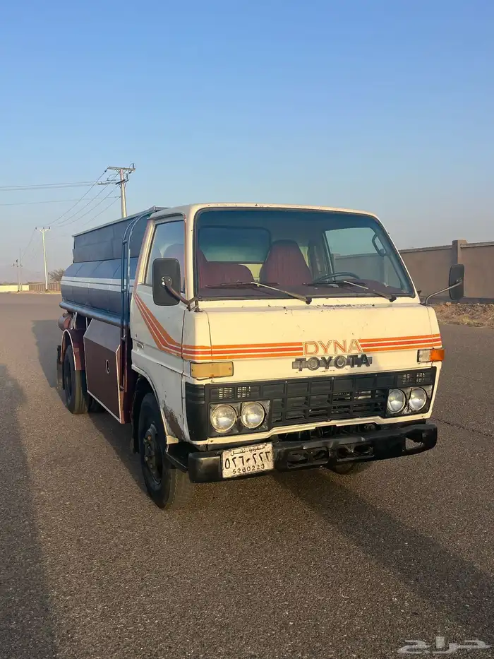 للبيع وايت تويوتا 0