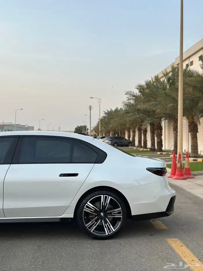 BMW735i kit M 2024 ناغي 10