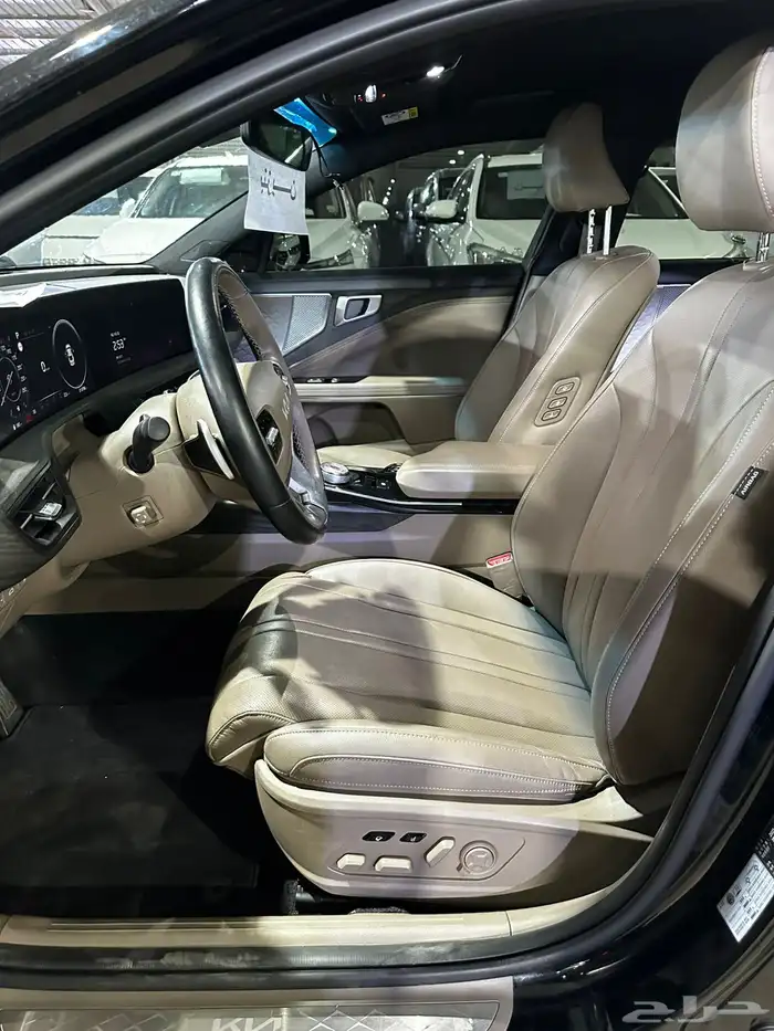 كيا K8 اسود 2022 ديزل بطاقة جمركية وارد كوريا 7