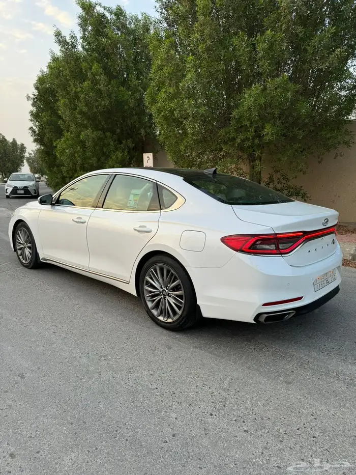 هيونداي أزيرا 2018 فل 5