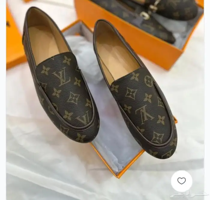 شنط وشوزات ماركه درجه اولى باسعار مميزه 6