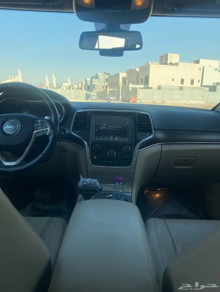 جراند شيروكي نسخة ( اوفرلاند ) V8 مكينه هيمي ثمانية سلندر 35