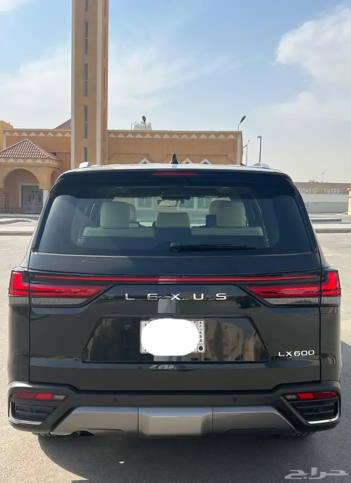 للبيع لكزس 2025 BB فل الفل الداخلي(أوف وايت) سعودي 5