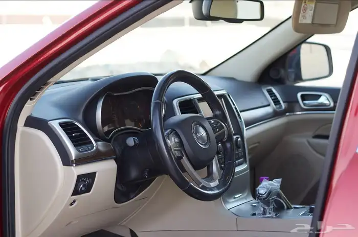 جراند شيروكي نسخة ( اوفرلاند ) V8 مكينه هيمي ثمانية سلندر 31