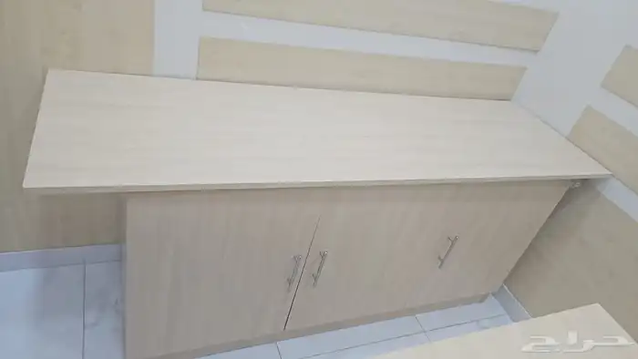 شاشة وأثاث للبيع 5