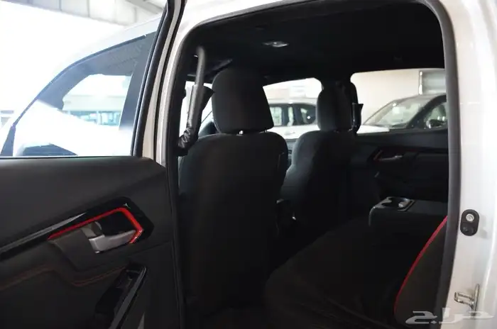 ايسوزو ديماكس GT 2023 7