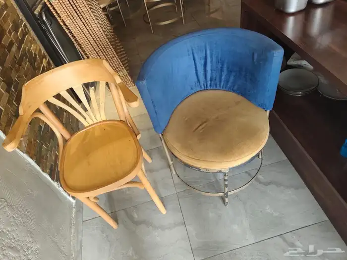 طاولات وكراسي للبيع 1