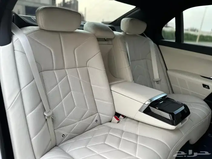 BMW735i kit M 2024 ناغي 22