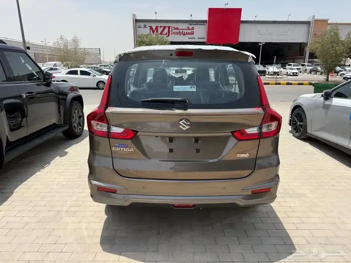 سوزوكى ارتيجا ستاندر 2025 2