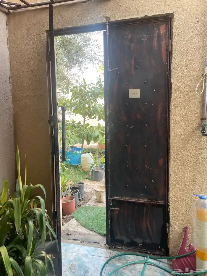 باب حديد ثقيل 4