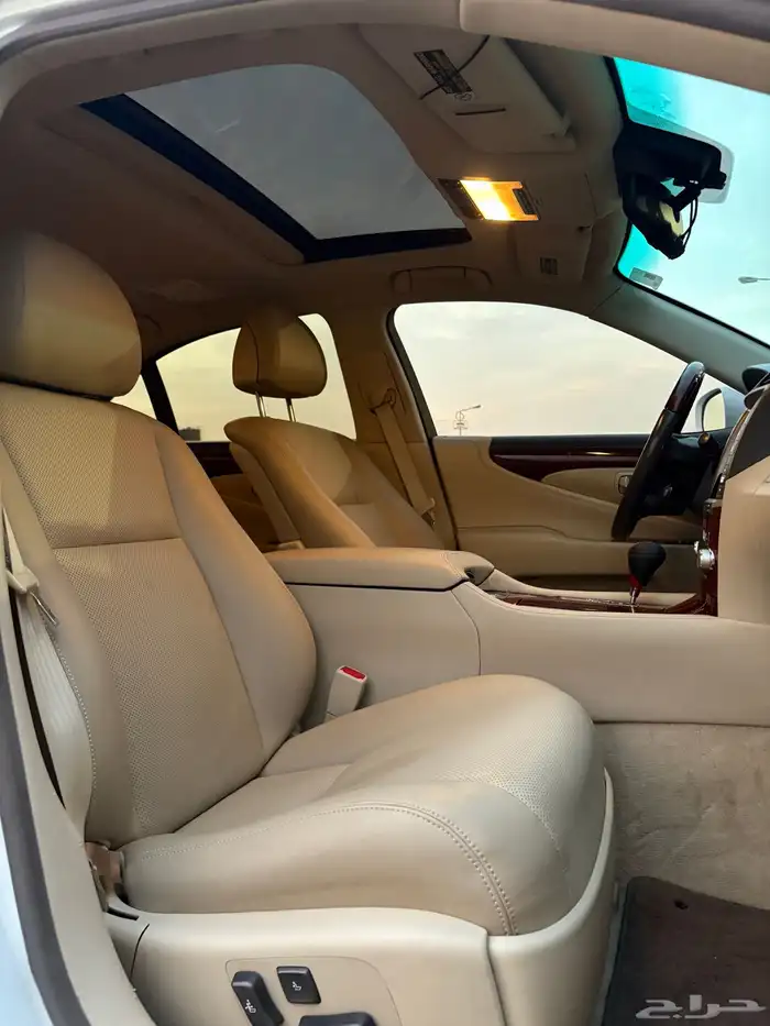 لكزس LS460 2010 شورت نظيف 20