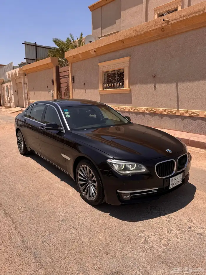 بي ام دبليو الفئة السابعة 730 2013 2