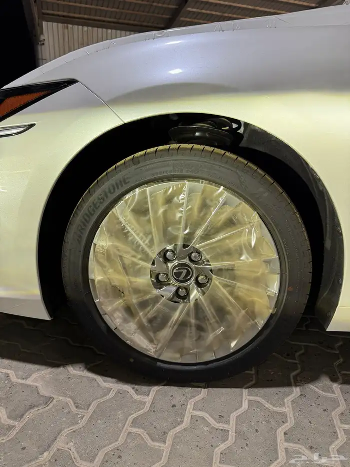 لكزس ES350 فئة DD بنزين 2025 4