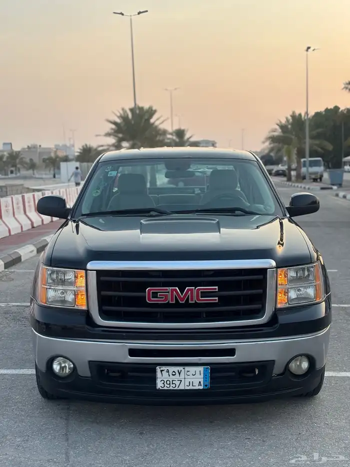 للبيع سيرا شبة جديد دبل فل كامل 7