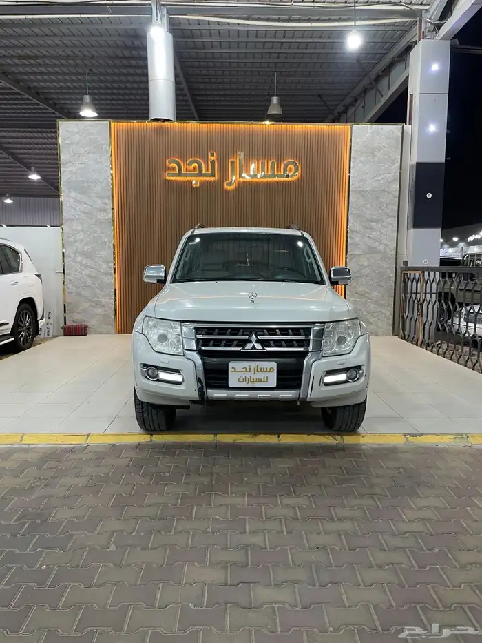 باجيرو موديل 2016 فل كامل 0