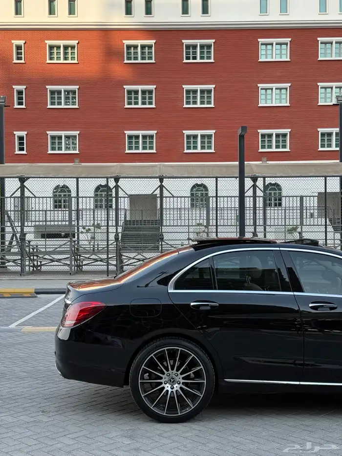 مارسيدس 2015 c 300 نظيف 11