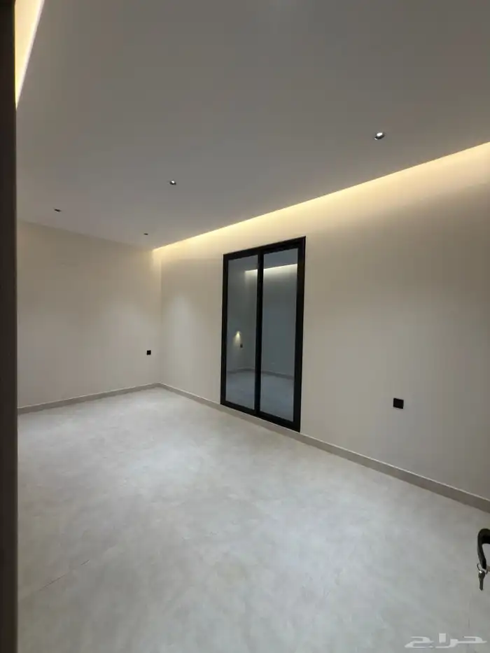للبيع فلل مودرن بتصميم حديث بموقع مميز ومكتمل الخدمات 41